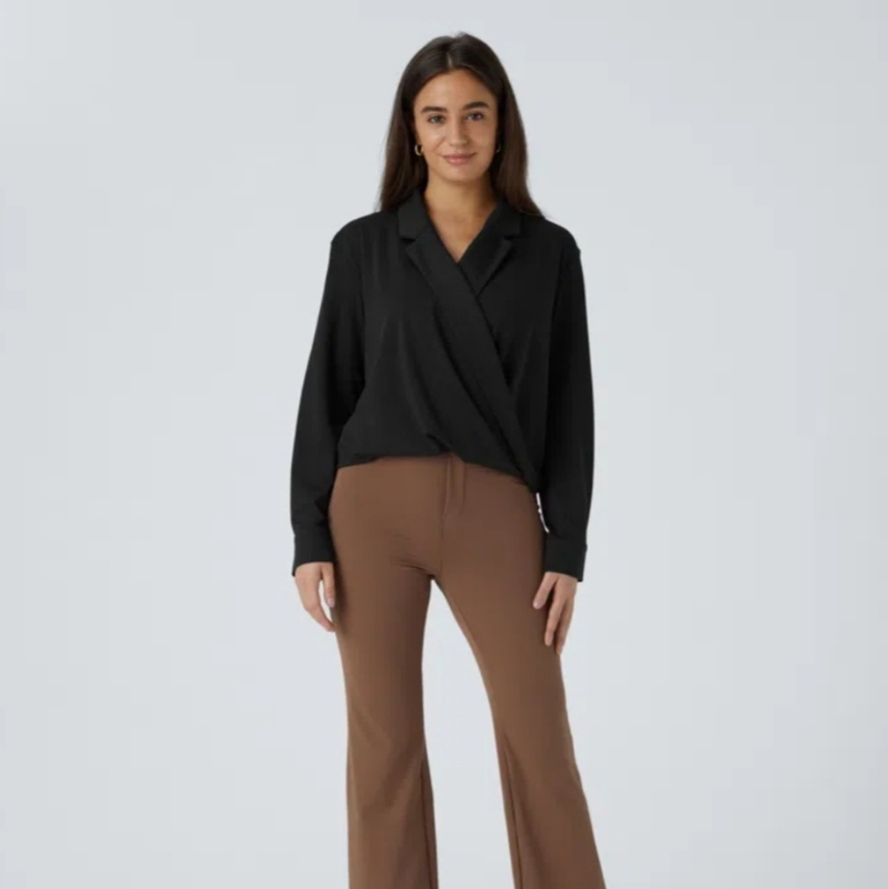NWT HALARA Notched Collar Crossover Long Sleeve Work Shirt (Size: S)